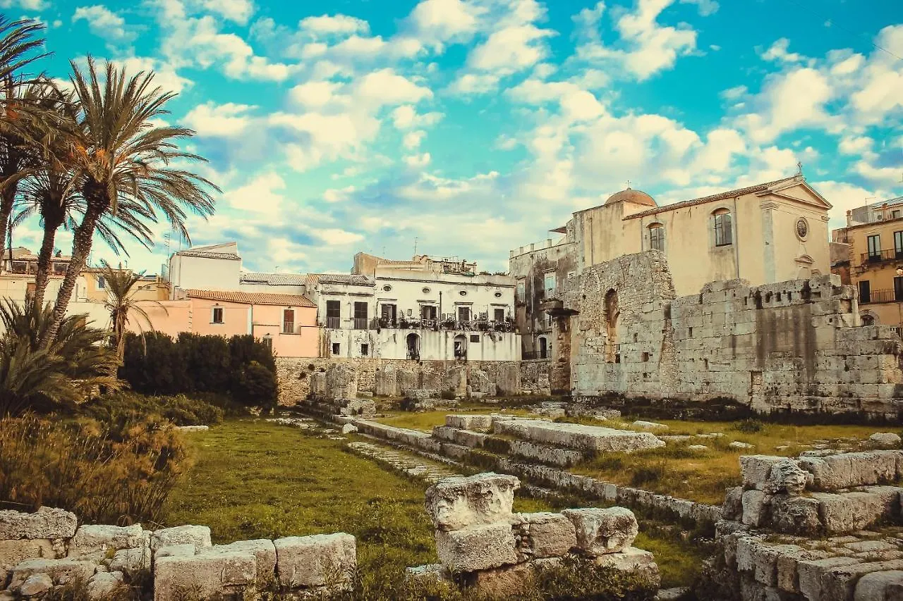 Apollonion Hh Above Apollo'S Temple Ortygia 0*, Syracuse