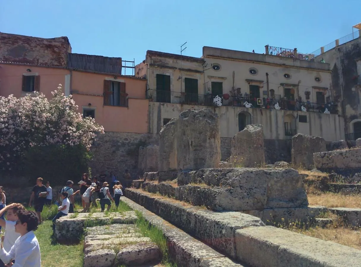 Apollonion Hh Above Apollo'S Temple Ortygia